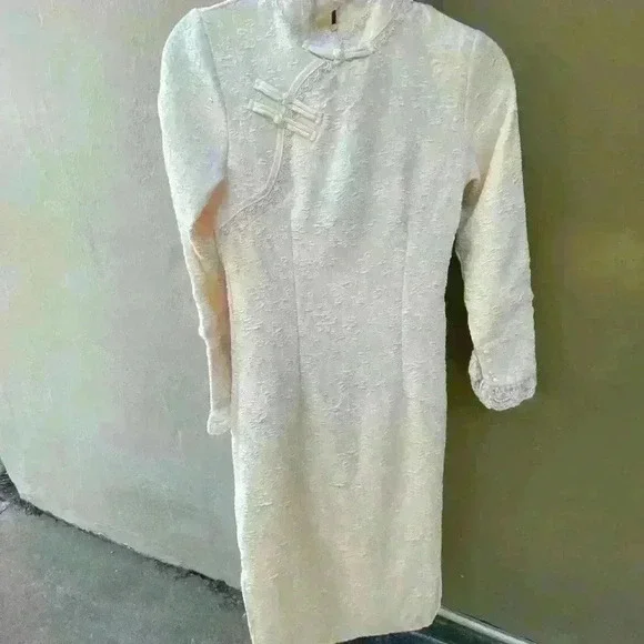 Cheongsam  Wedding Dress - Picture 3 of 12